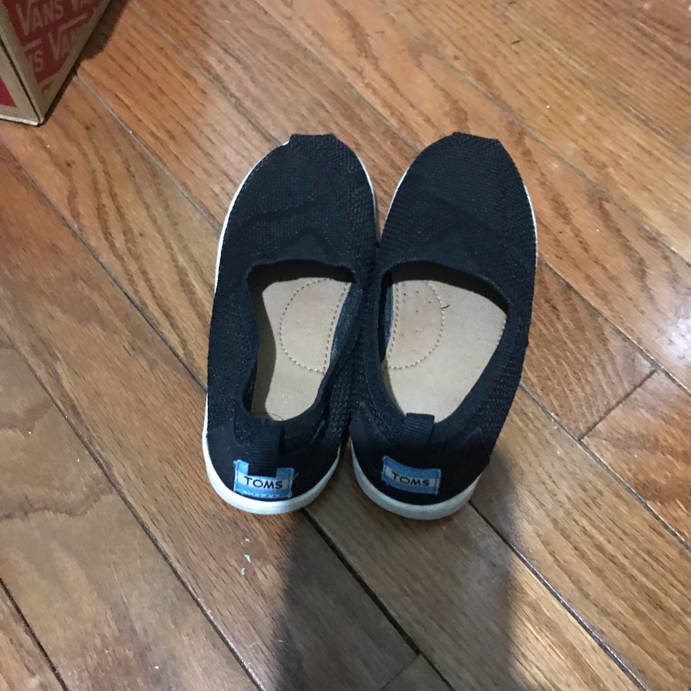 Toms